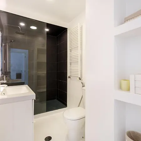 Charming Apartment-1 Minute To The * Назаре