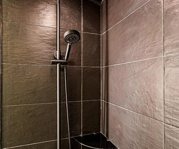 Appartement Charming Apartment-1 Minute To The